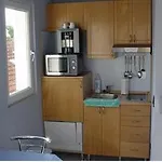 شقة Front One Bedroom (adults Only)