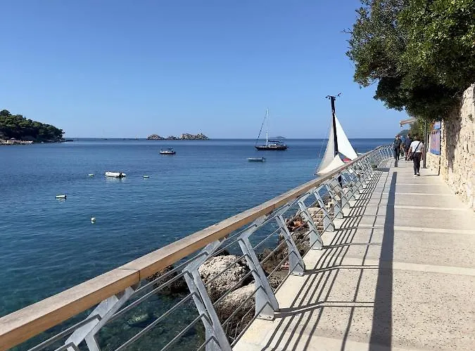 Dubrovnik Apartments Beach Front One Bedroom (Adults Only)