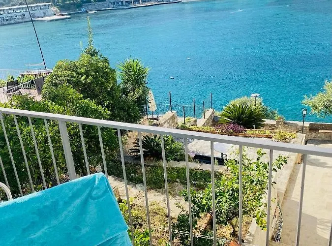 Lägenhet Dubrovnik Apartments Beach Front One Bedroom (Adults Only)