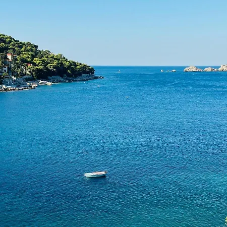 Front One Bedroom (adults Only) Apartmán